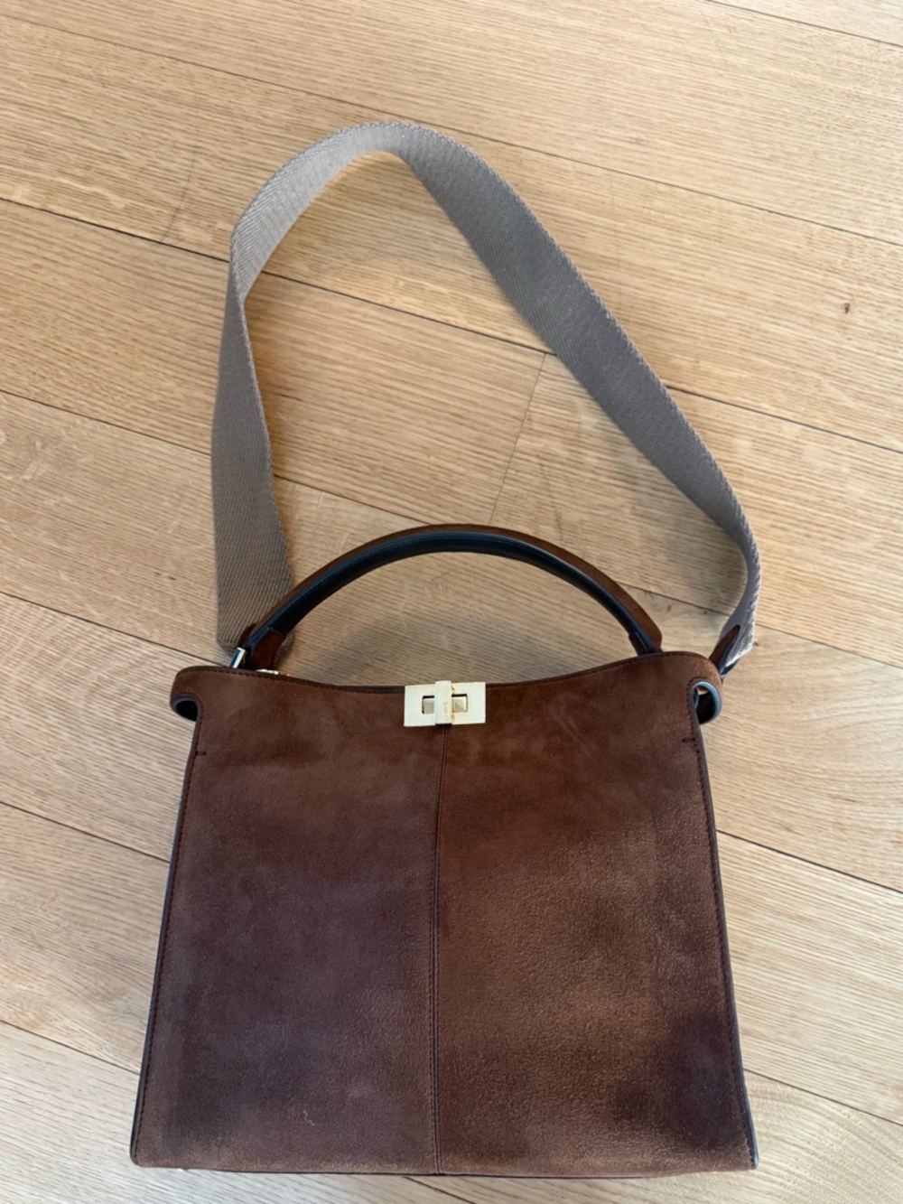 Fendi Xtra Light Peekaboo